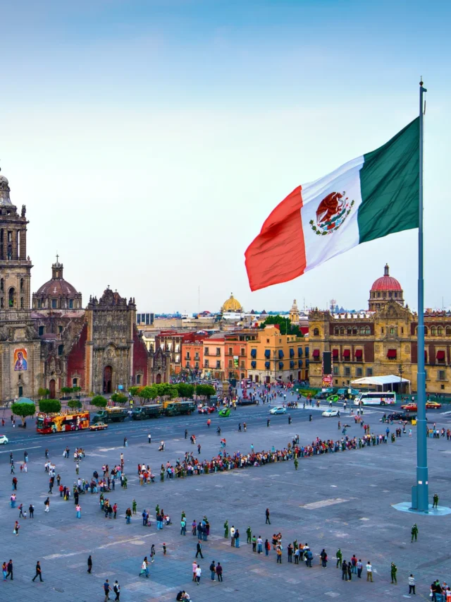 metropolitan-cathedral-zocalo-mexico-city