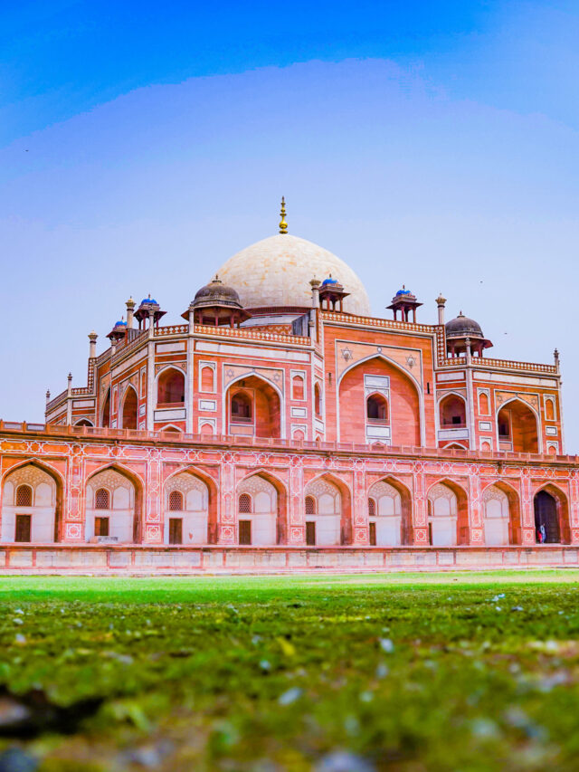 humayun-s-tomb-under-blue-sky-3672388-scaled